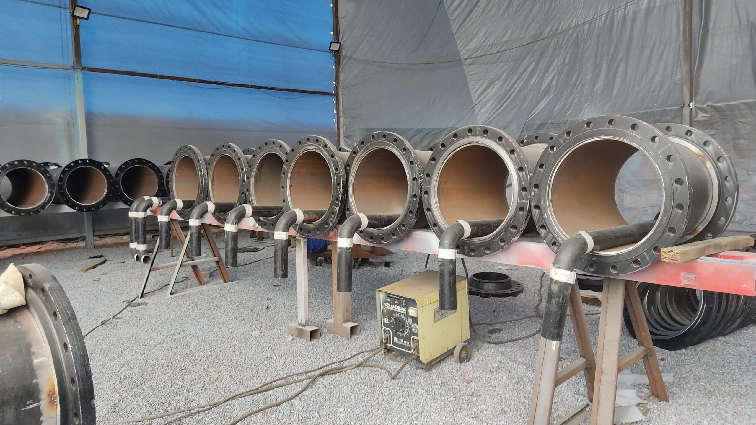 Granallado y Pintado de placas contrapeso - Minera Chinalco